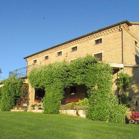 Giulia Villa Appignano (Macerata)